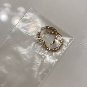 Small gold hoops